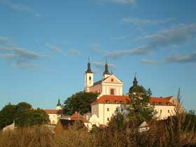 Klasztor Kamedu��w w Wigrach